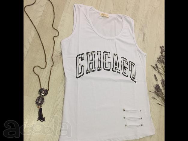 Майка белая с бусинками chicago